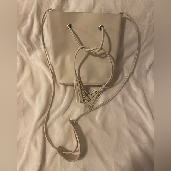 Faux white leather crossbody - Picture 1 of 3